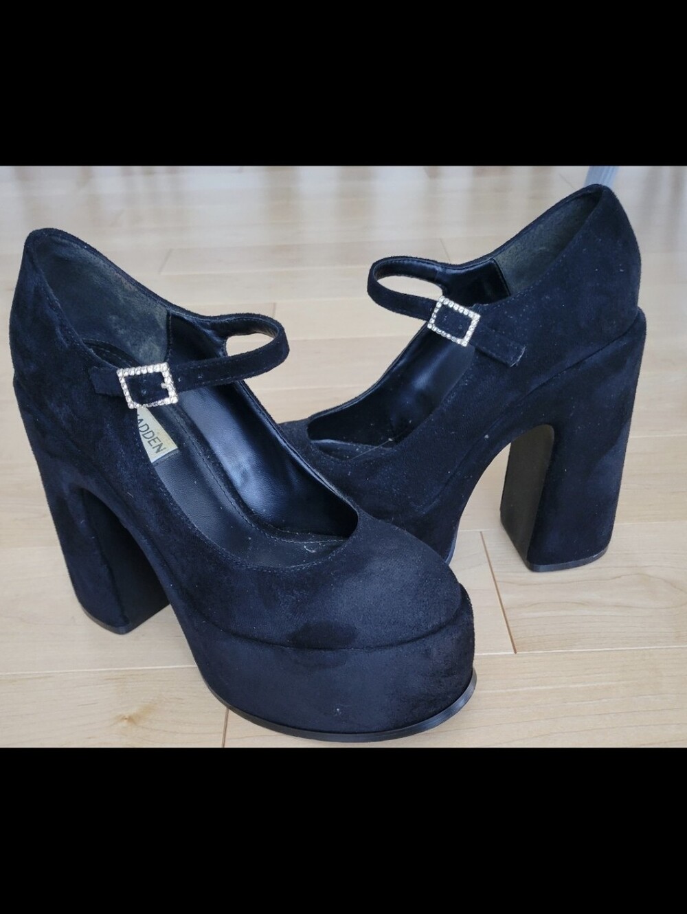 CLASSIC! Steve Madden Mary Jane's! Black Suede, Platforms, Rhinestone Buckle